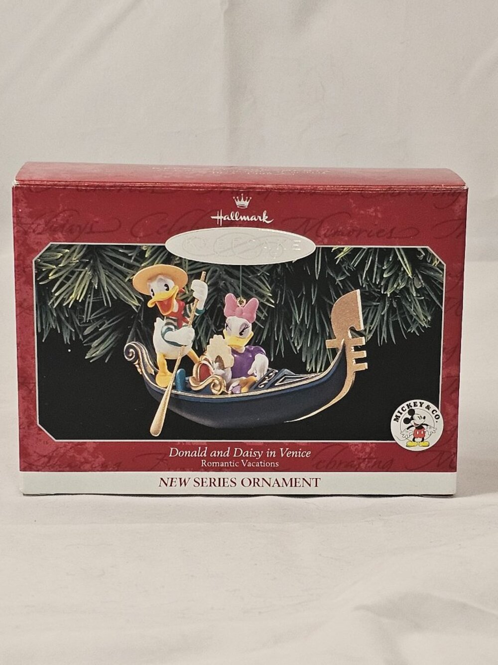 Hallmark Keepsake ornament - Donald and Daisy in Venice - 1998 NIB